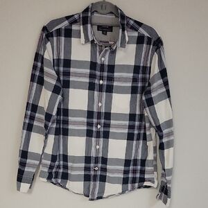 American Eagle Outfitters Black and White Casual Button Down Shirt